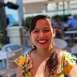 Meet your Posher, Monica